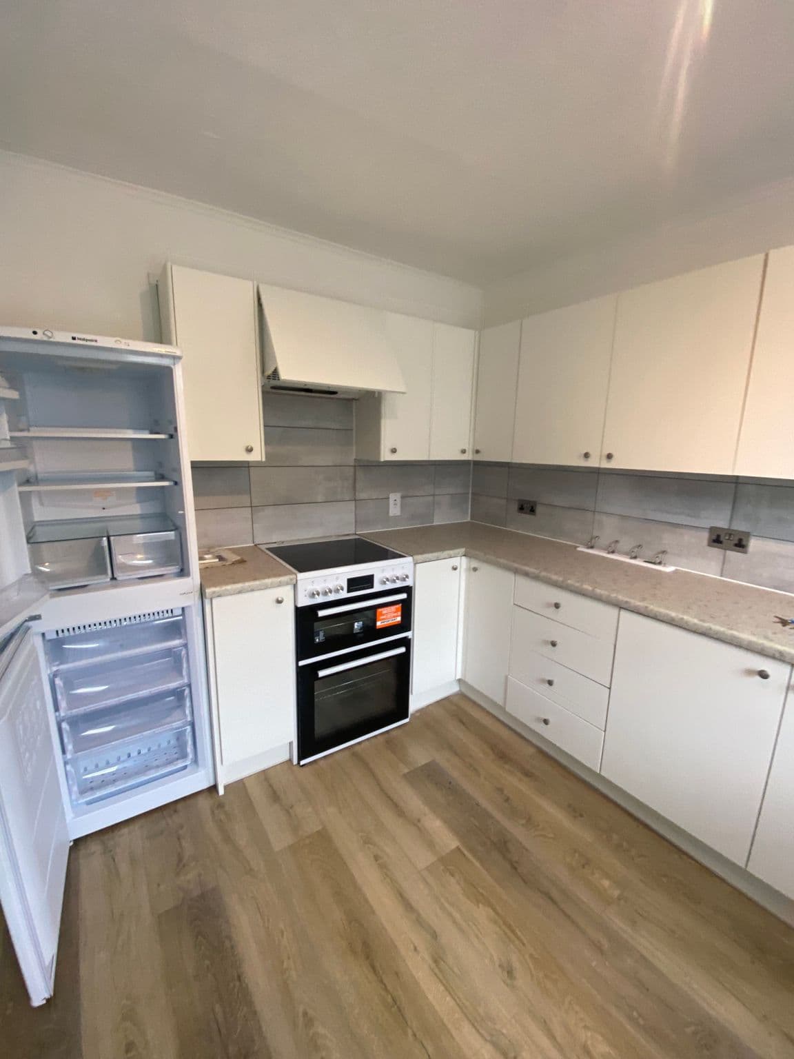 Two-bedroom cottage — view 3